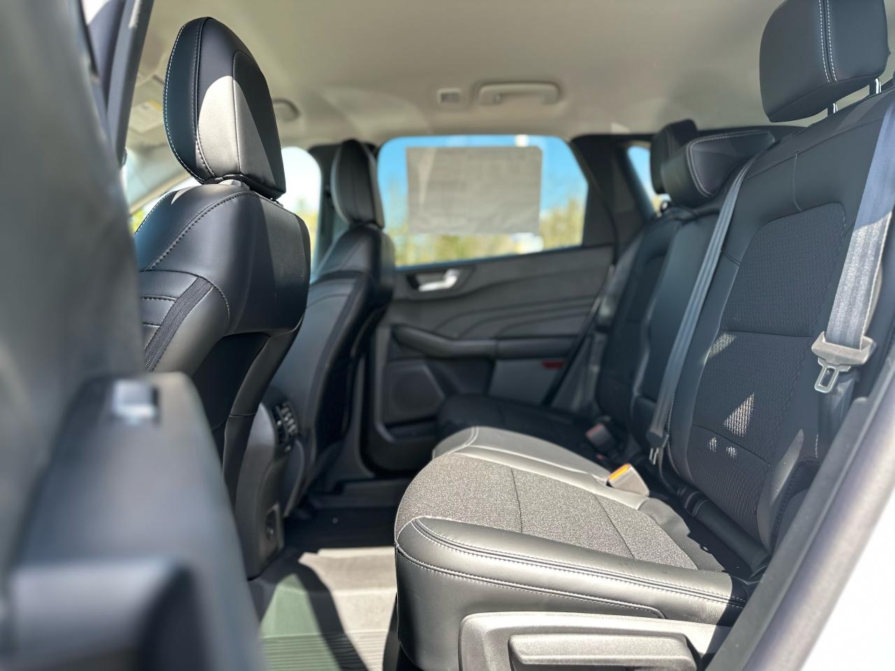 2025 Ford Escape PHEV FWD Photo5