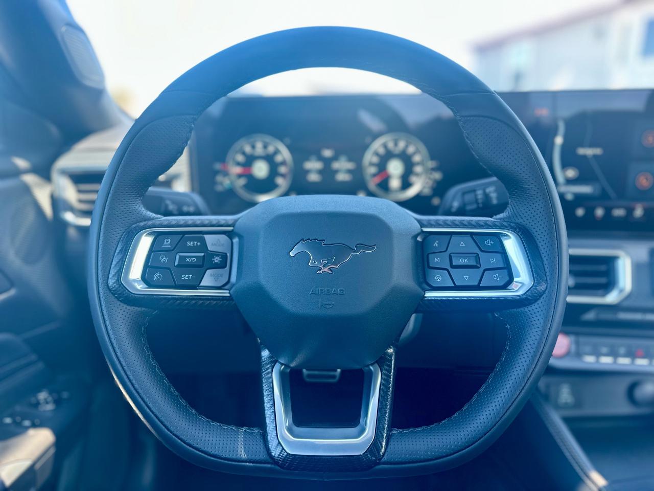 2025 Ford Mustang EcoBoost Premium Fastback Photo5