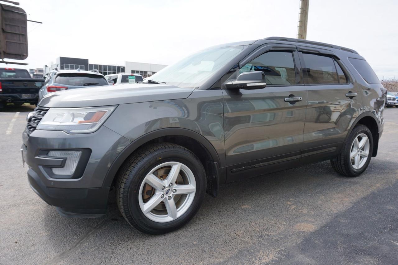 2017 Ford Explorer XLT 4WD CERTIFIED *FREE ACCIDENT*7 SEAT* CAMERA NAV BLUETOOTH LEATHER HEATED SEATS PANO ROOF CRUISE ALLOYS - Photo #3