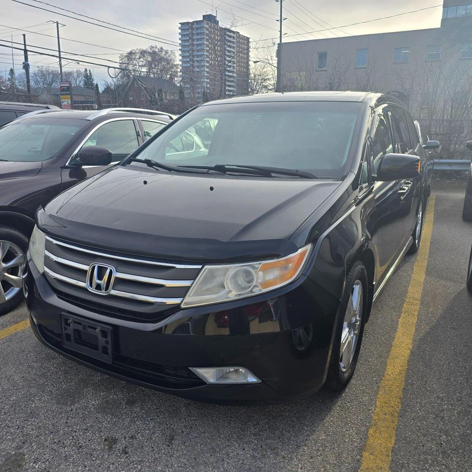 2011 Honda Odyssey 4DR WGN TOURING W/RES & NAVI - Photo #1