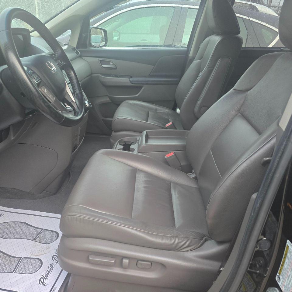 2011 Honda Odyssey 4DR WGN TOURING W/RES & NAVI - Photo #9