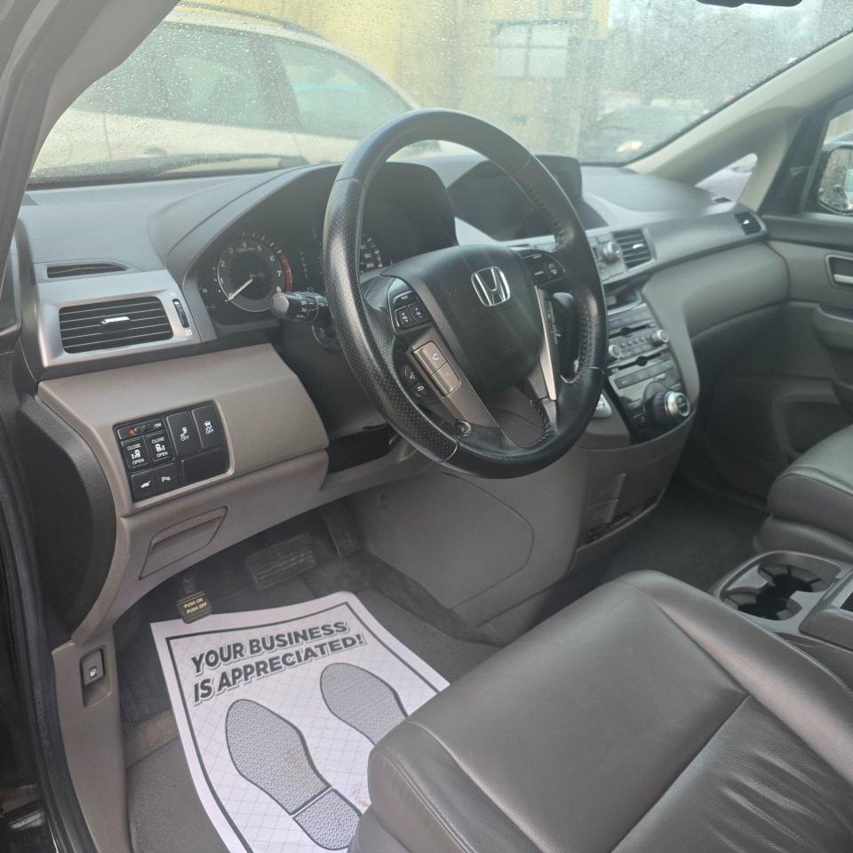 2011 Honda Odyssey 4DR WGN TOURING W/RES & NAVI - Photo #10