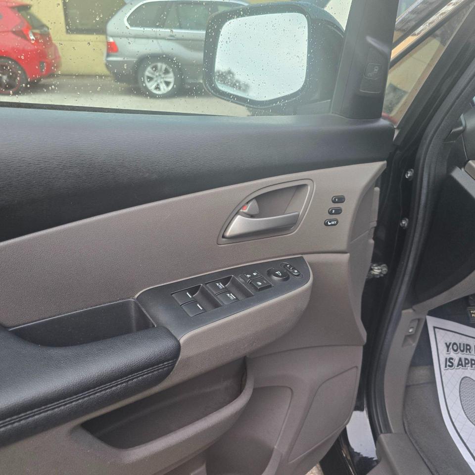 2011 Honda Odyssey 4DR WGN TOURING W/RES & NAVI - Photo #11