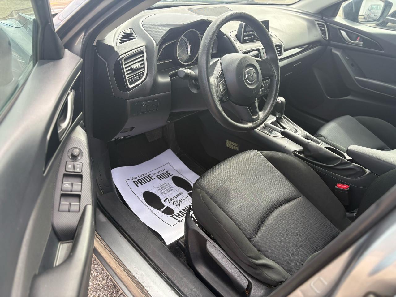 2015 Mazda MAZDA3 GX Photo2