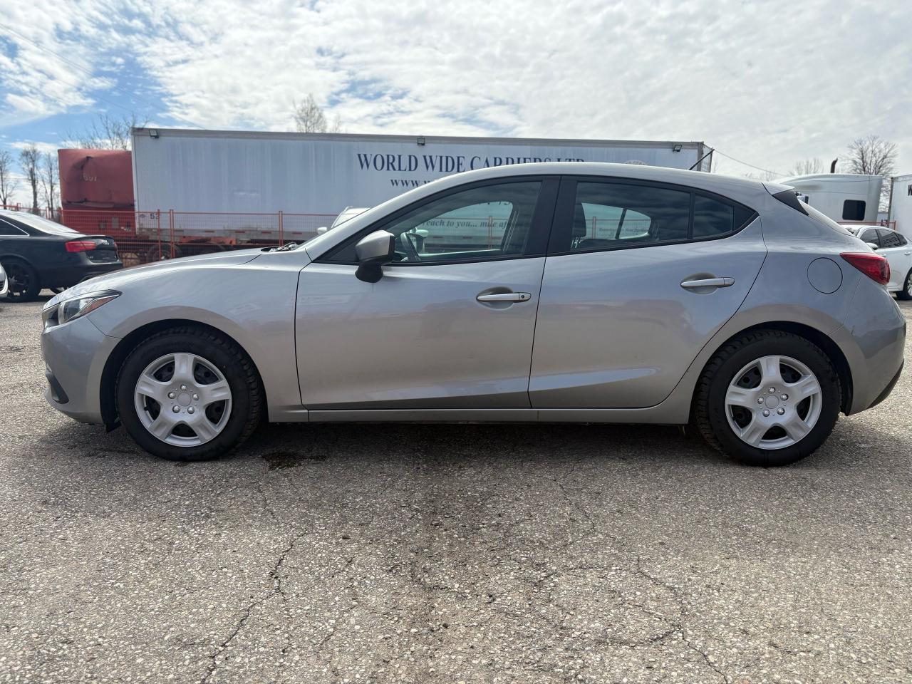 2015 Mazda MAZDA3 GX Photo3