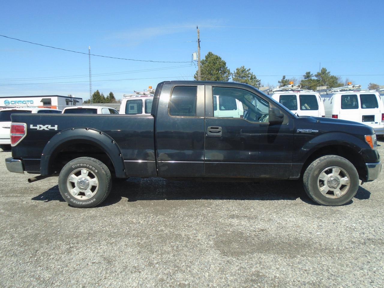 2010 Ford F-150 4WD SuperCab 145  XLT - Photo #4