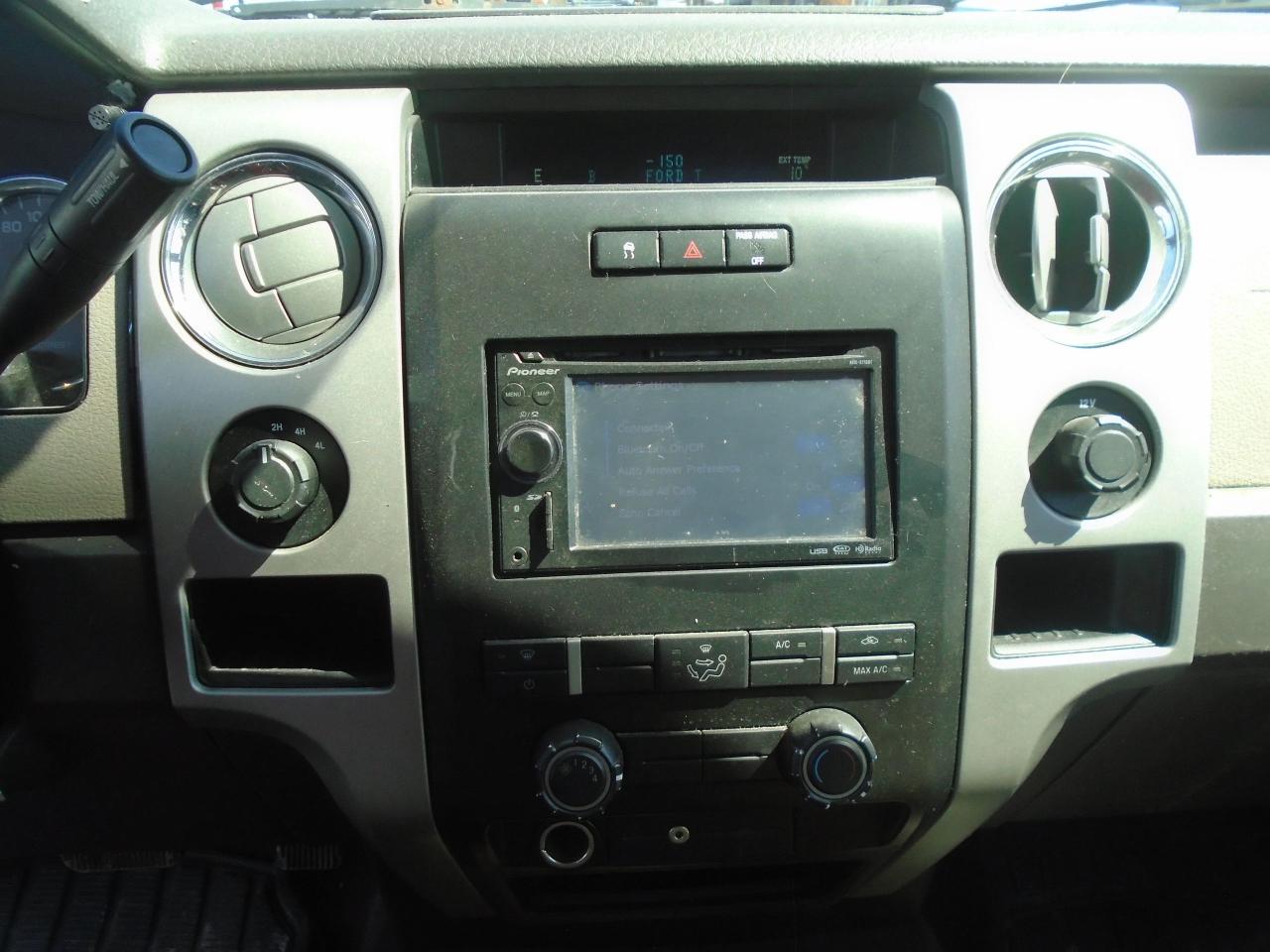 2010 Ford F-150 4WD SuperCab 145  XLT - Photo #17