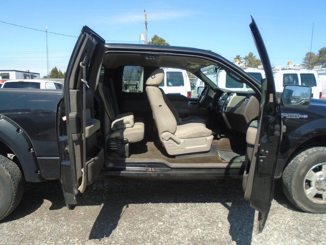 2010 Ford F-150 4WD SuperCab 145  XLT - Photo #21