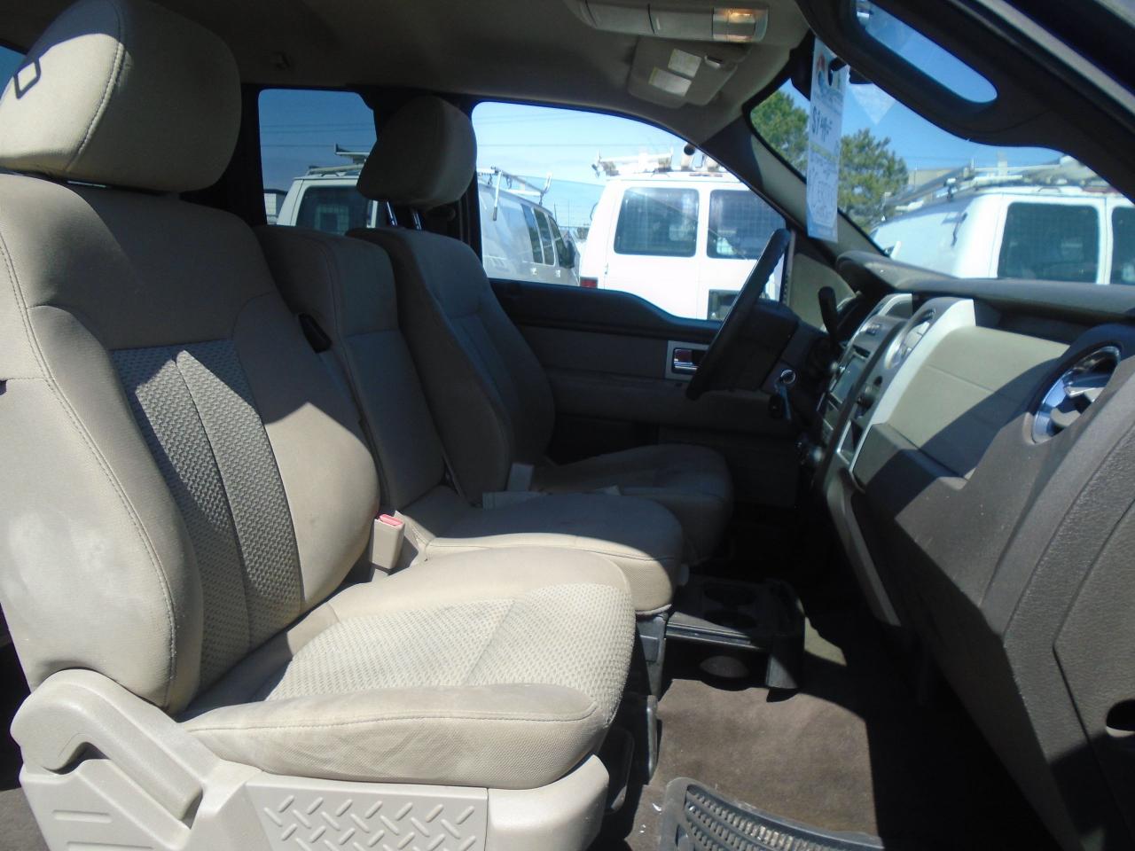 2010 Ford F-150 4WD SuperCab 145  XLT - Photo #23