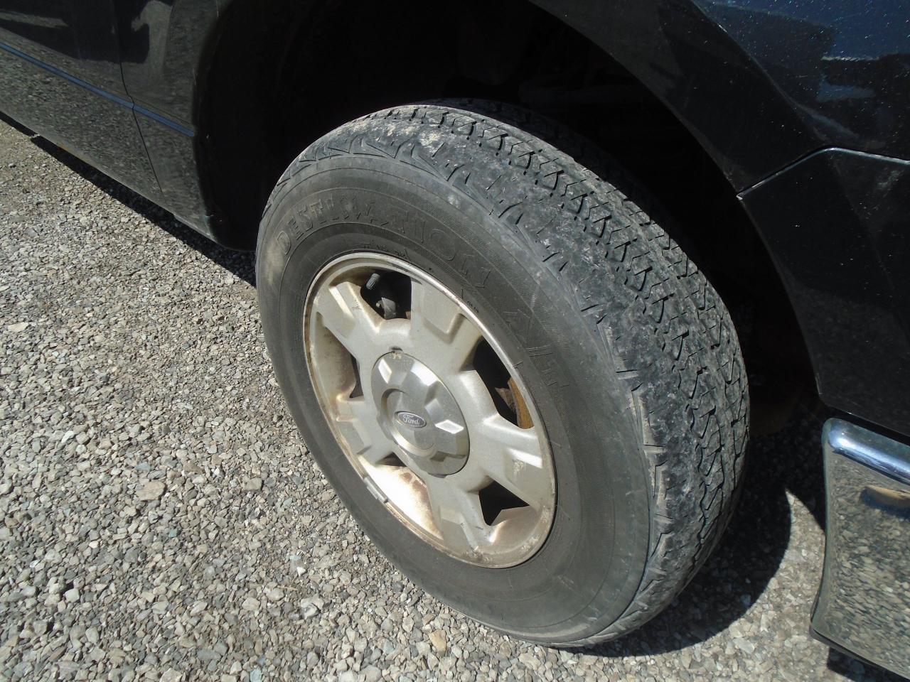 2010 Ford F-150 4WD SuperCab 145  XLT - Photo #28