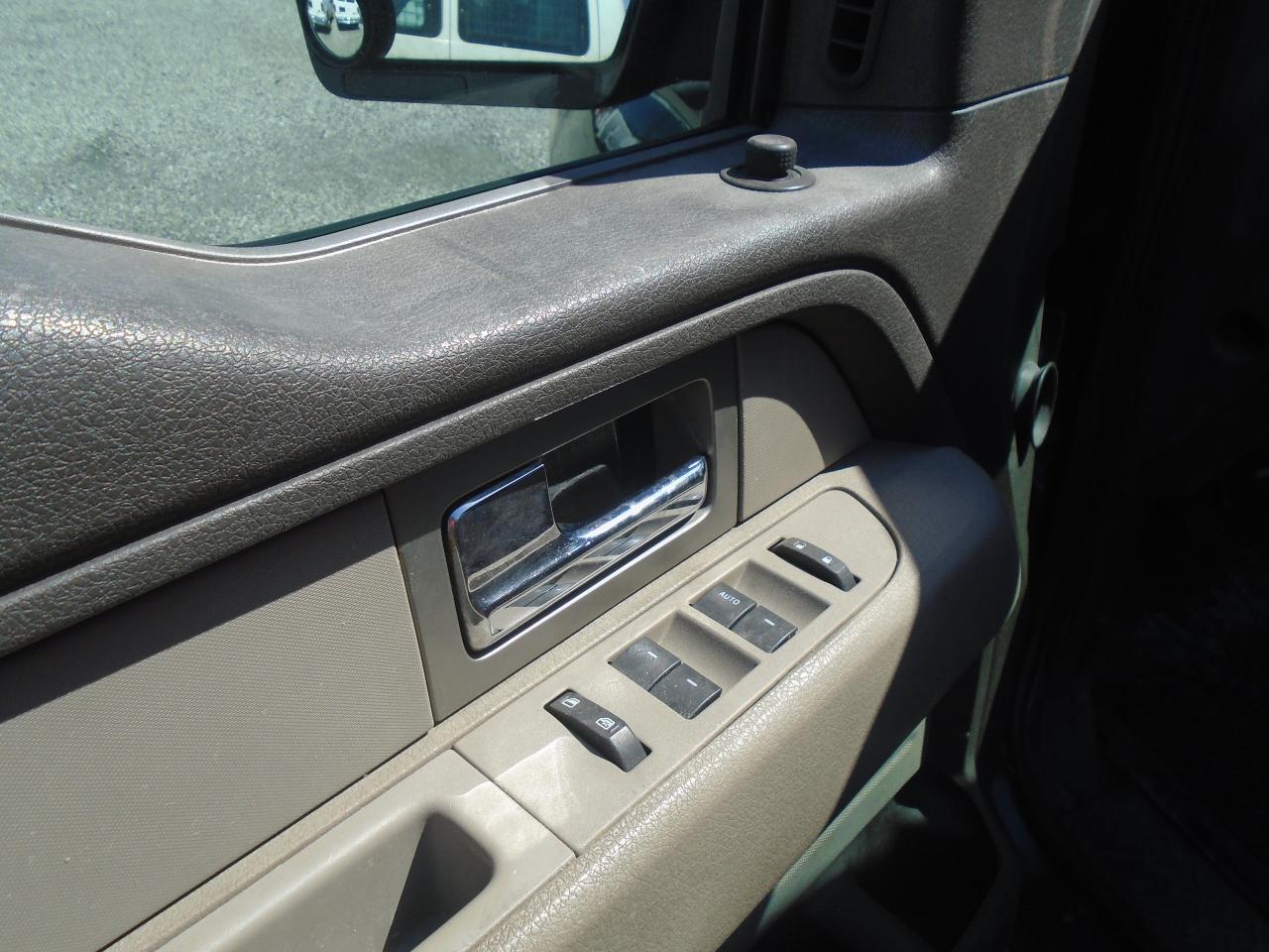 2010 Ford F-150 4WD SuperCab 145  XLT - Photo #10