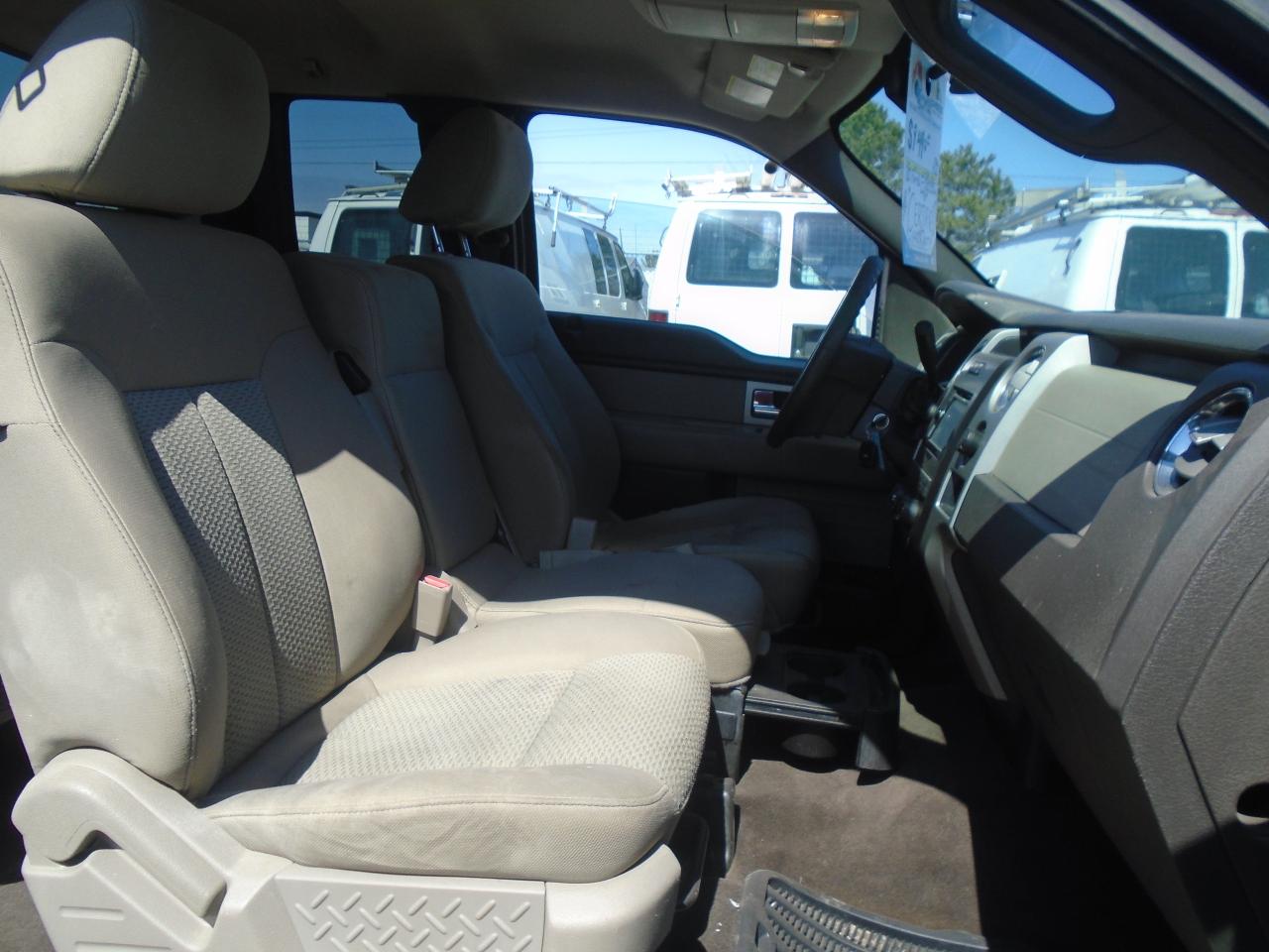 2010 Ford F-150 4WD SuperCab 145  XLT - Photo #23