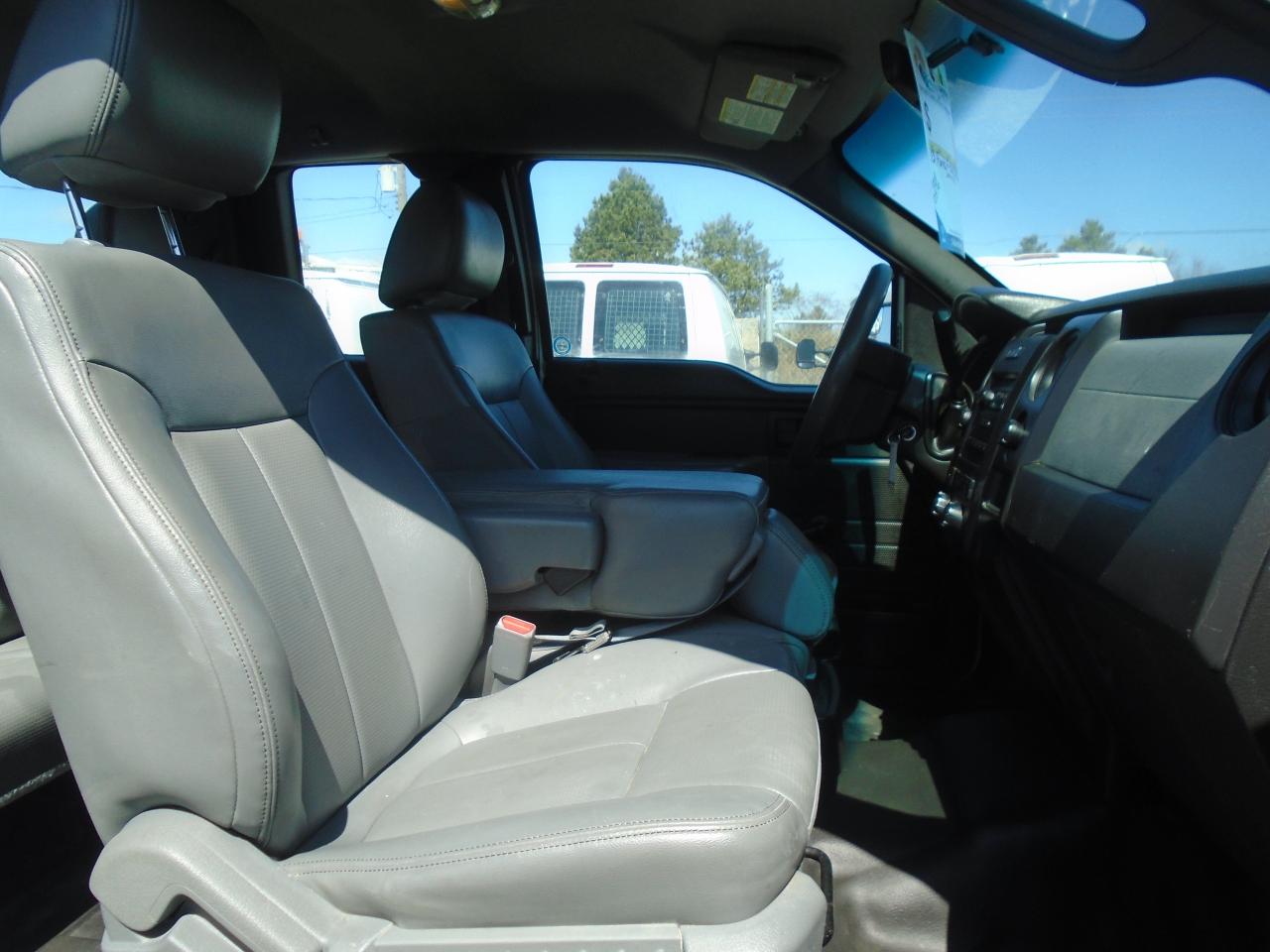 2013 Ford F-150 4WD SuperCab 145  XL - Photo #19