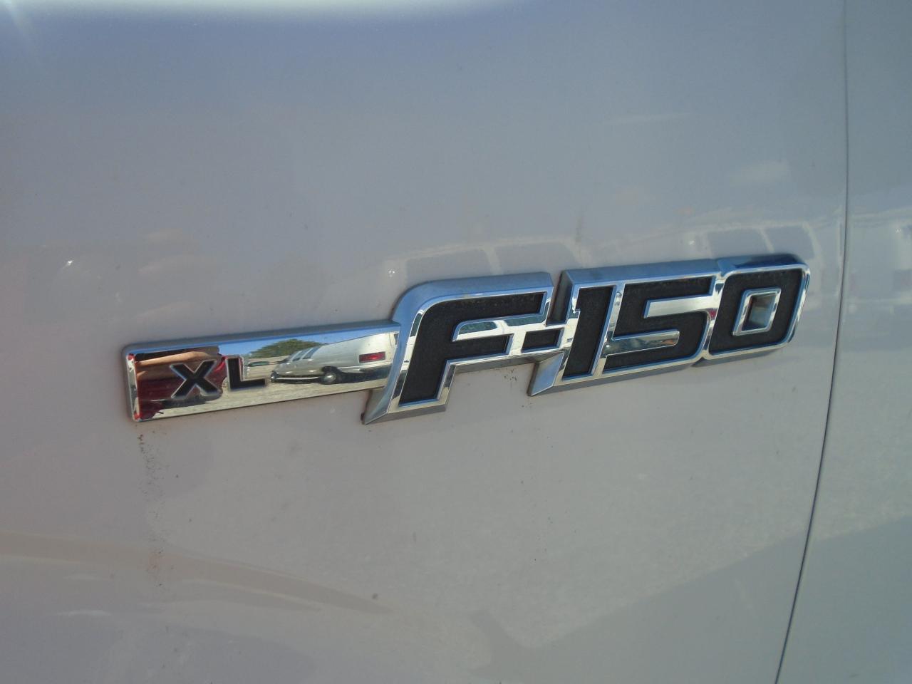 2013 Ford F-150 4WD SuperCab 145  XL - Photo #26