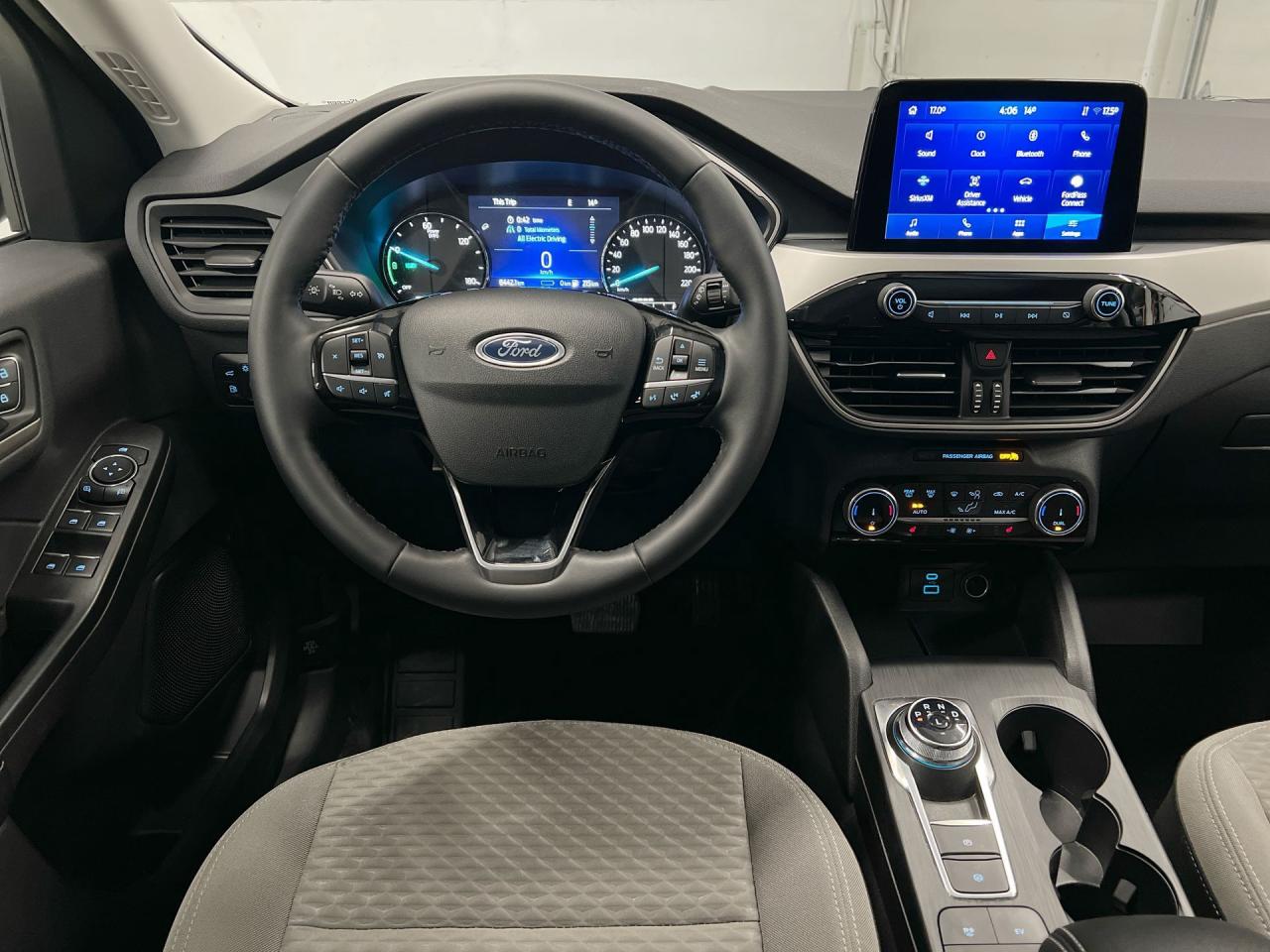 2022 Ford Escape PLUG-IN HYBRID | ONLY 8500KMS!! | HTD SEATS Photo