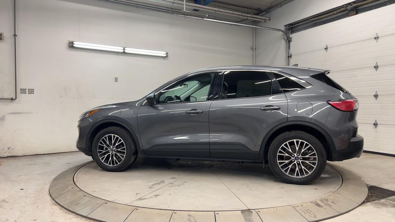 2022 Ford Escape PLUG-IN HYBRID | ONLY 8500KMS!! | HTD SEATS Photo4