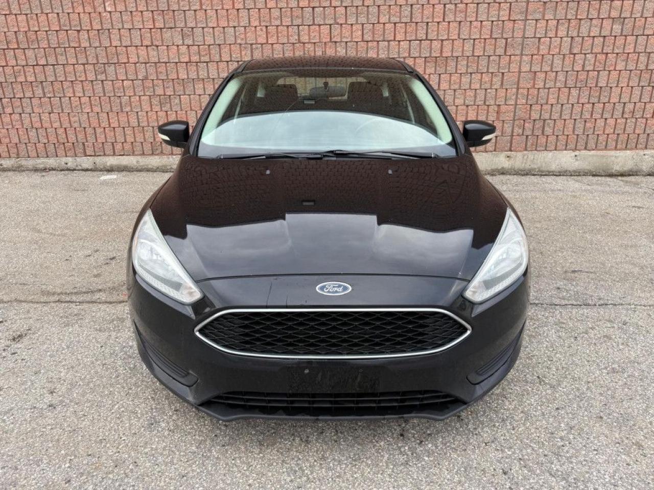 2017 Ford Focus SE | CLEAN CARFAX | HEATED SEATS & STEERING | BACK-UP CAM | BLUETOOTH | ALLOY WHEELS | - Photo #9
