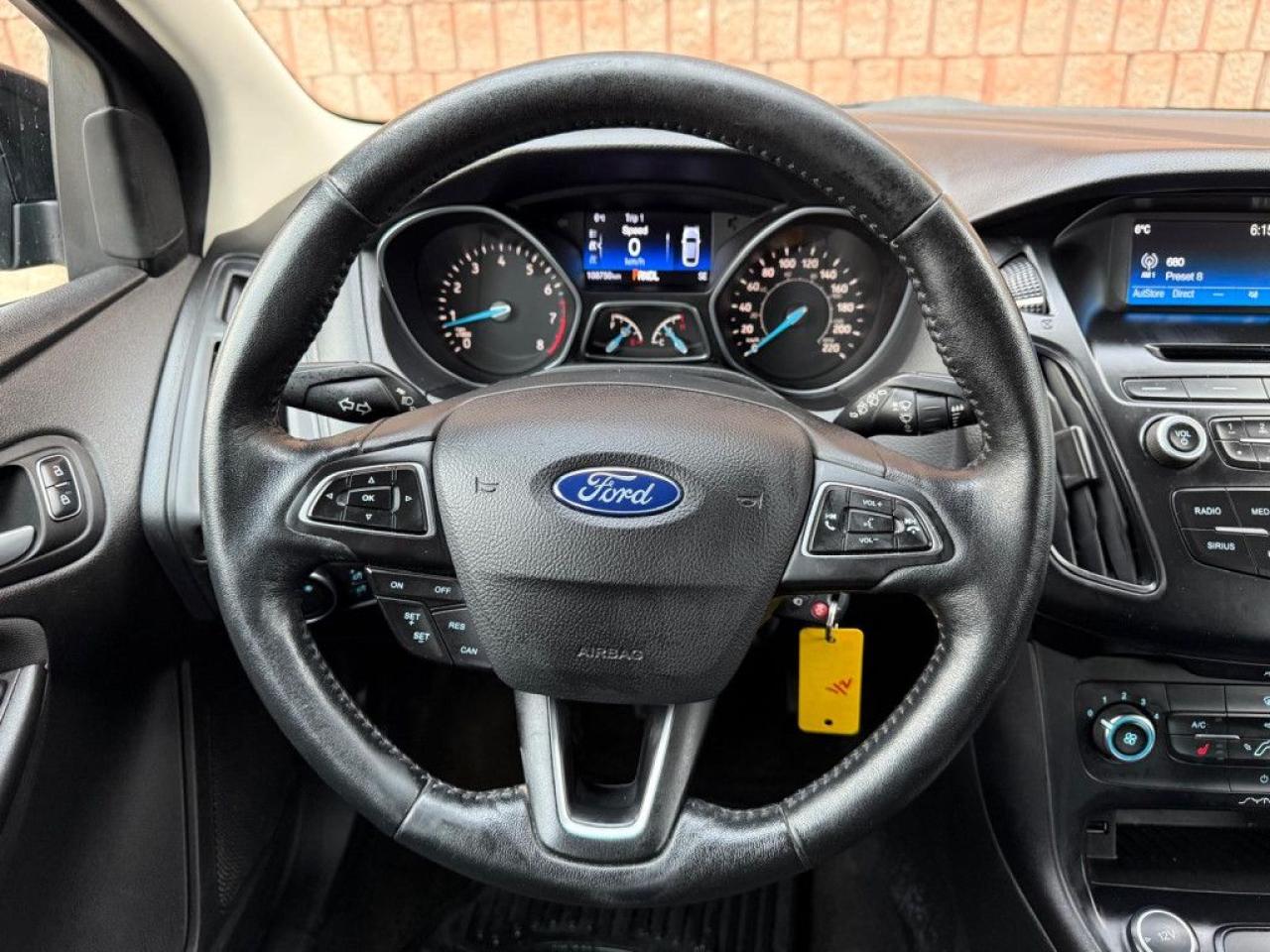2017 Ford Focus SE | CLEAN CARFAX | HEATED SEATS & STEERING | BACK-UP CAM | BLUETOOTH | ALLOY WHEELS | - Photo #21