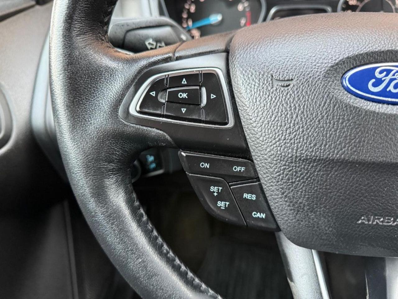 2017 Ford Focus SE | CLEAN CARFAX | HEATED SEATS & STEERING | BACK-UP CAM | BLUETOOTH | ALLOY WHEELS | - Photo #22