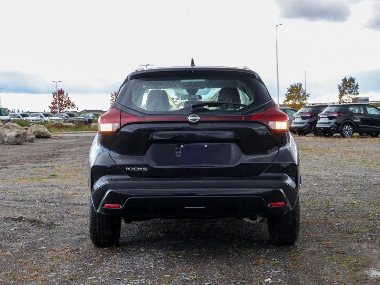 2025 Nissan Kicks Play SV  - Heated Seats -  Apple CarPlay Photo2