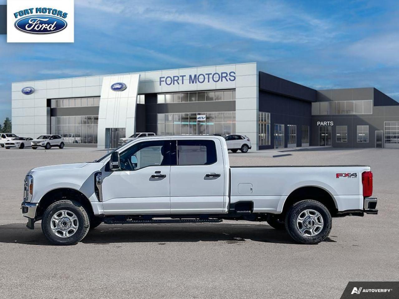 2025 Ford SUPERDUTY F-350® XLT Photo2