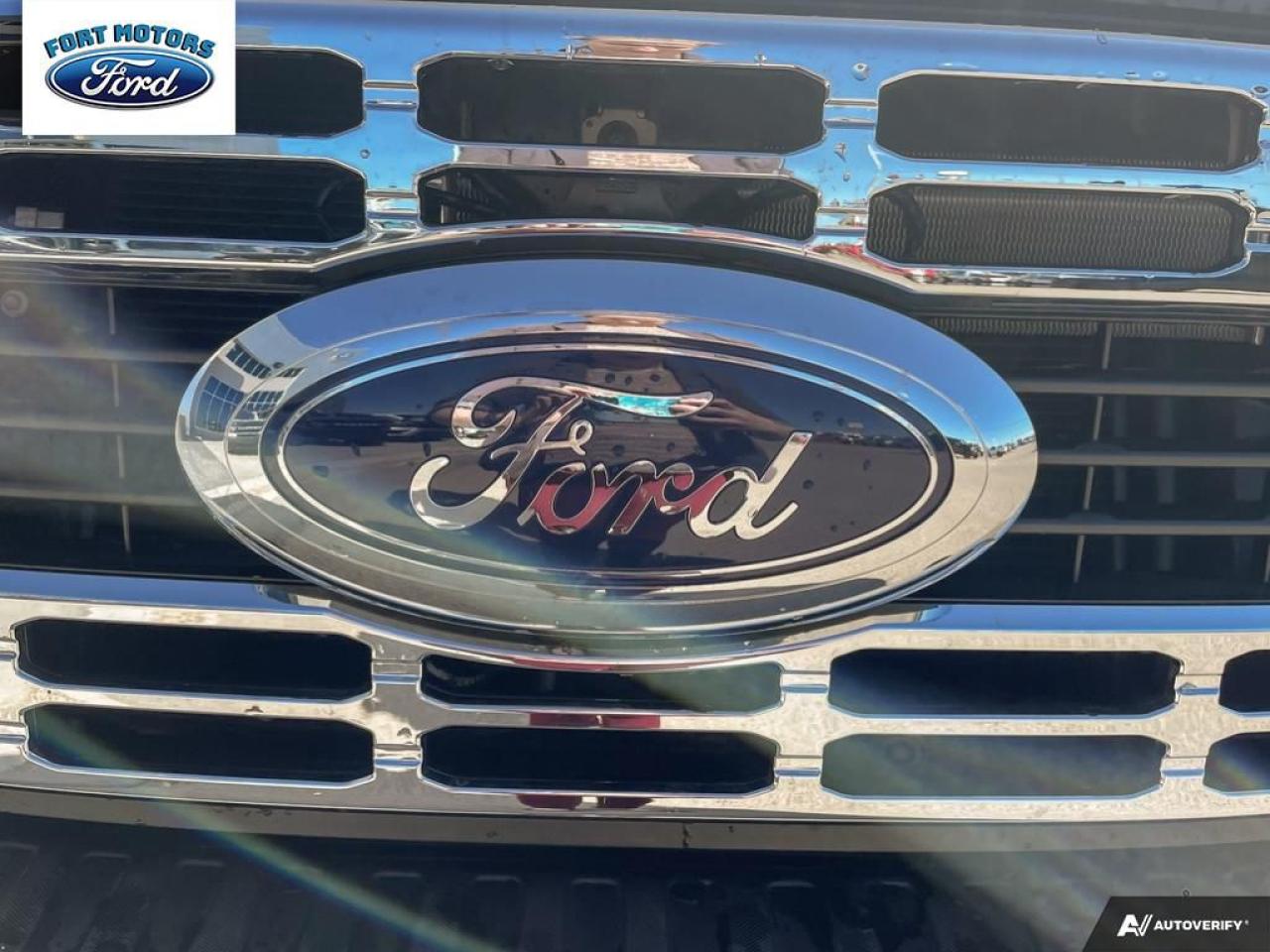 2025 Ford SUPERDUTY F-350® XLT Photo5