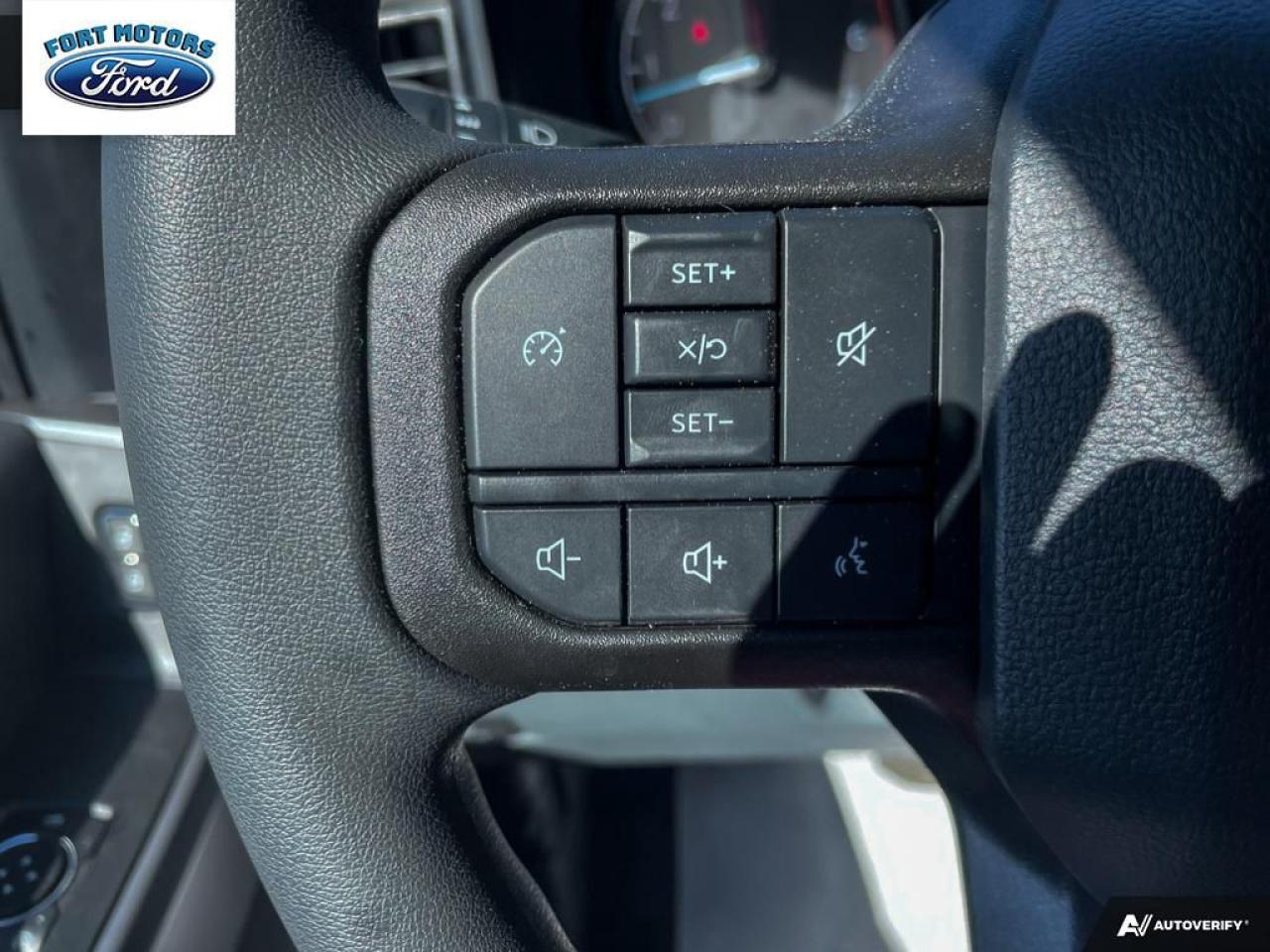 2025 Ford SUPERDUTY F-350® XLT Photo5