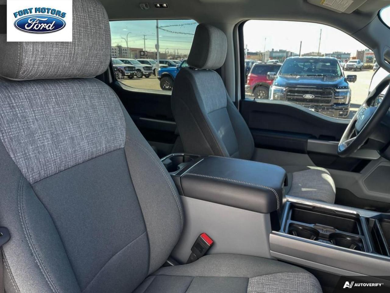 2025 Ford SUPERDUTY F-350® XLT Photo5
