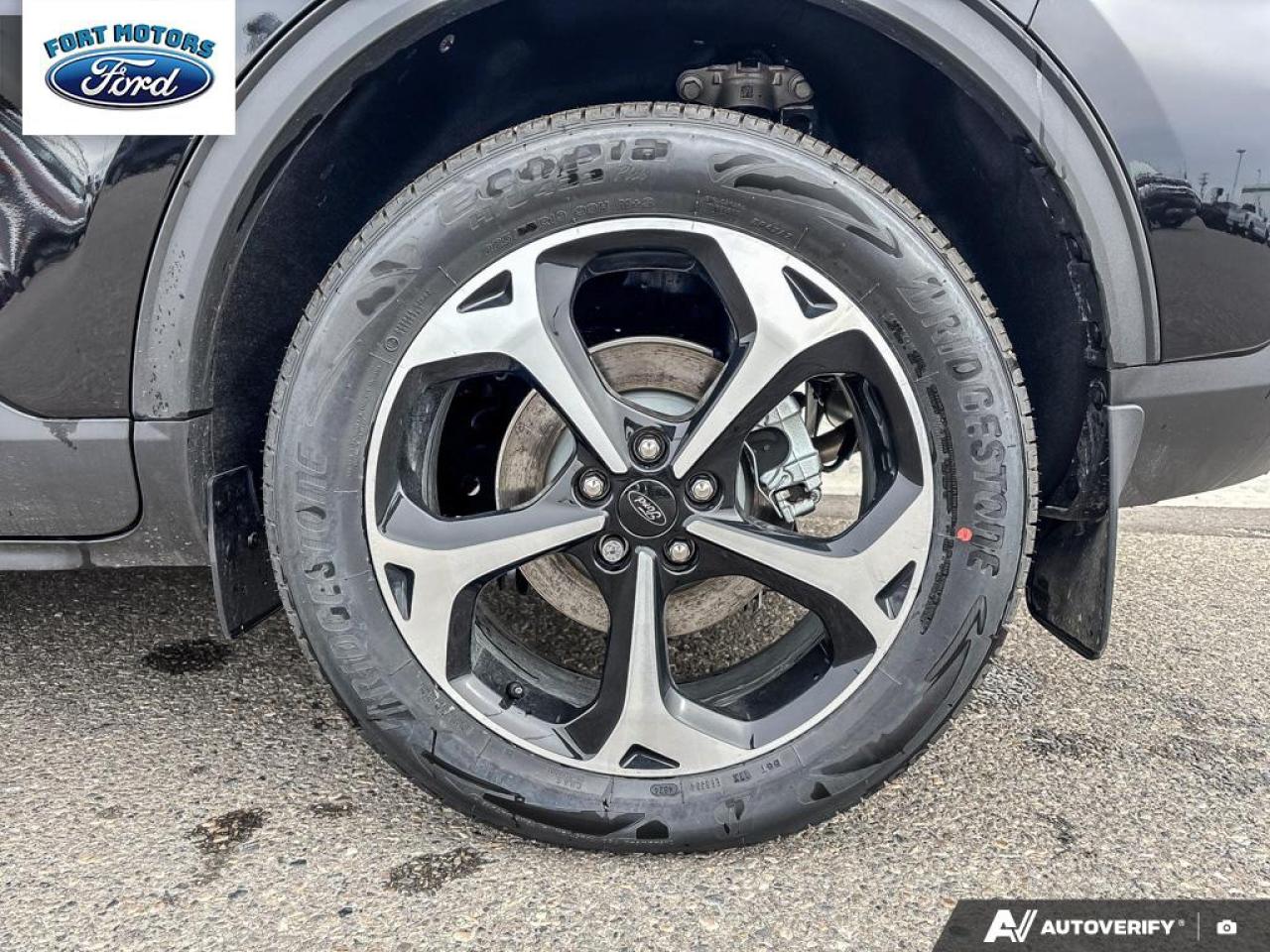 2025 Ford Escape ST-Line Select Photo5