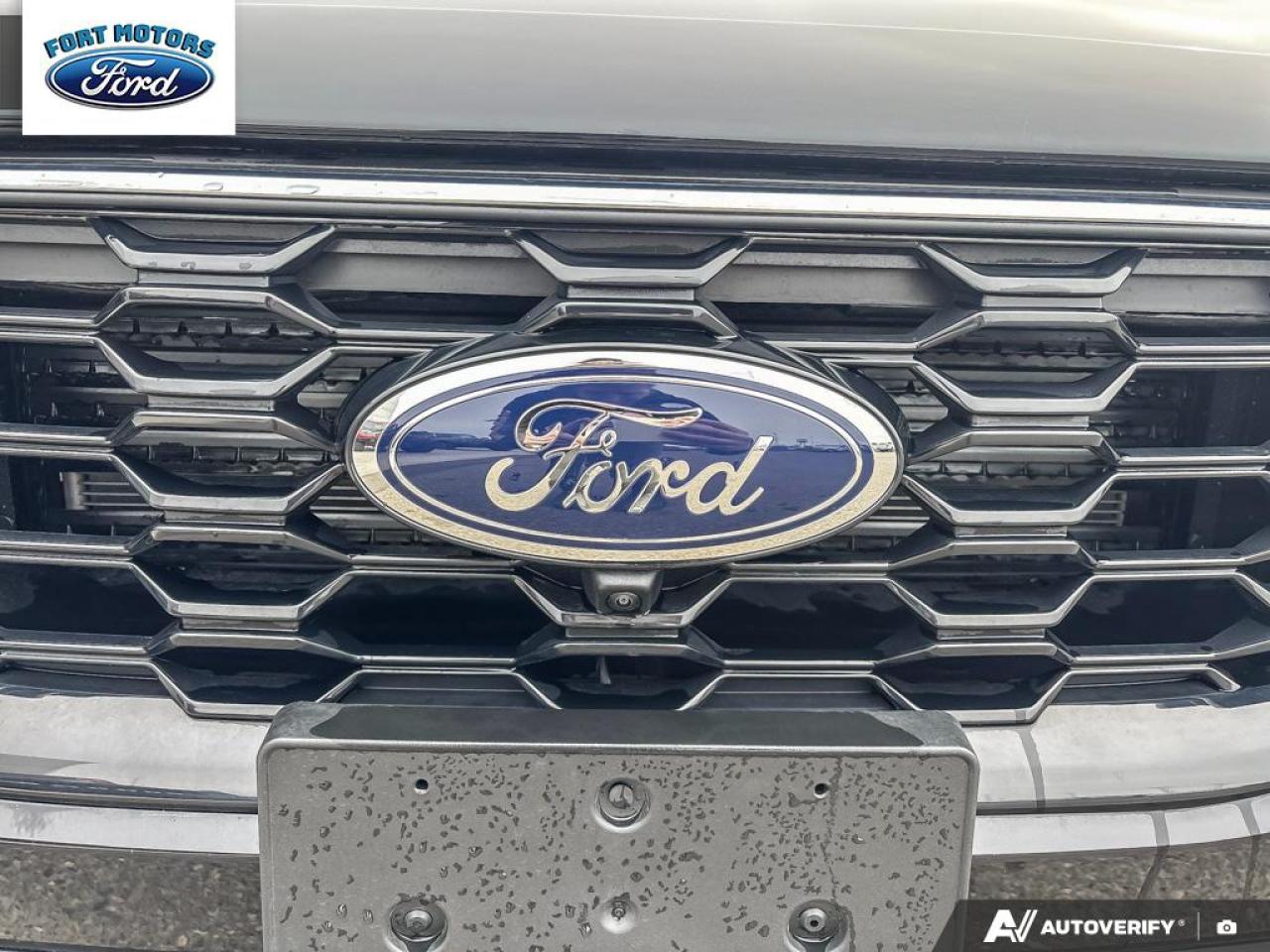 2025 Ford Escape ST-Line Select Photo5