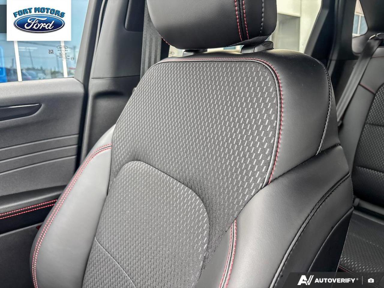 2025 Ford Escape ST-Line Select Photo5