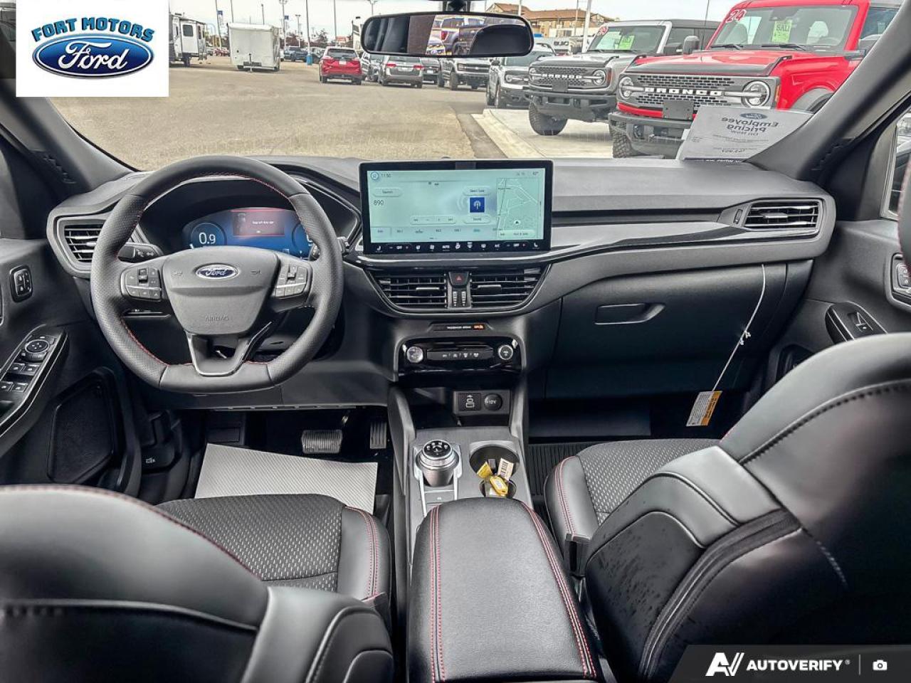 2025 Ford Escape ST-Line Select Photo5