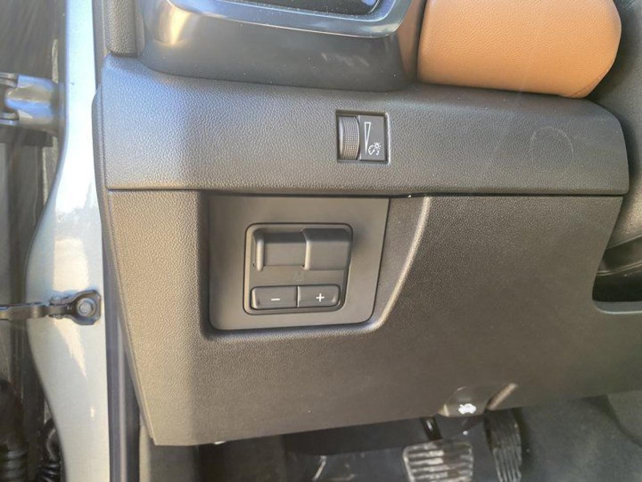 12383901