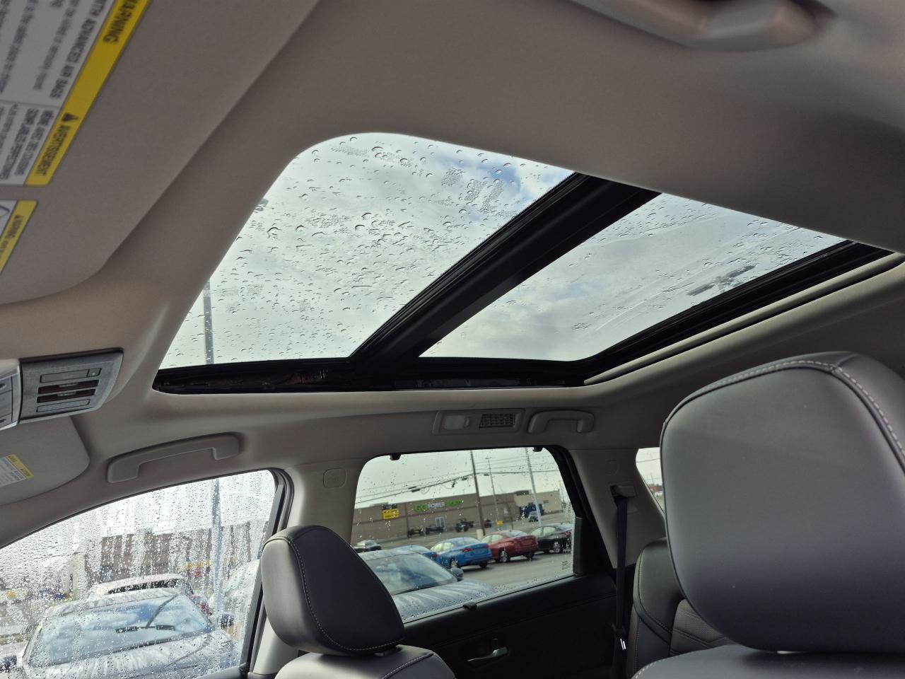 2025 Nissan Pathfinder Platinum CAPTAIN'S CHAIRS CAPITAIN'S CHAIRS Photo15
