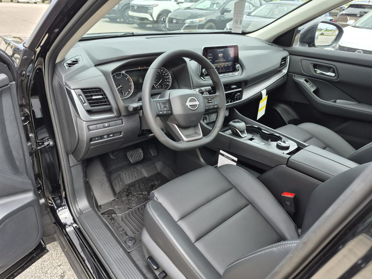 2025 Nissan Rogue Midnight Edition Photo22