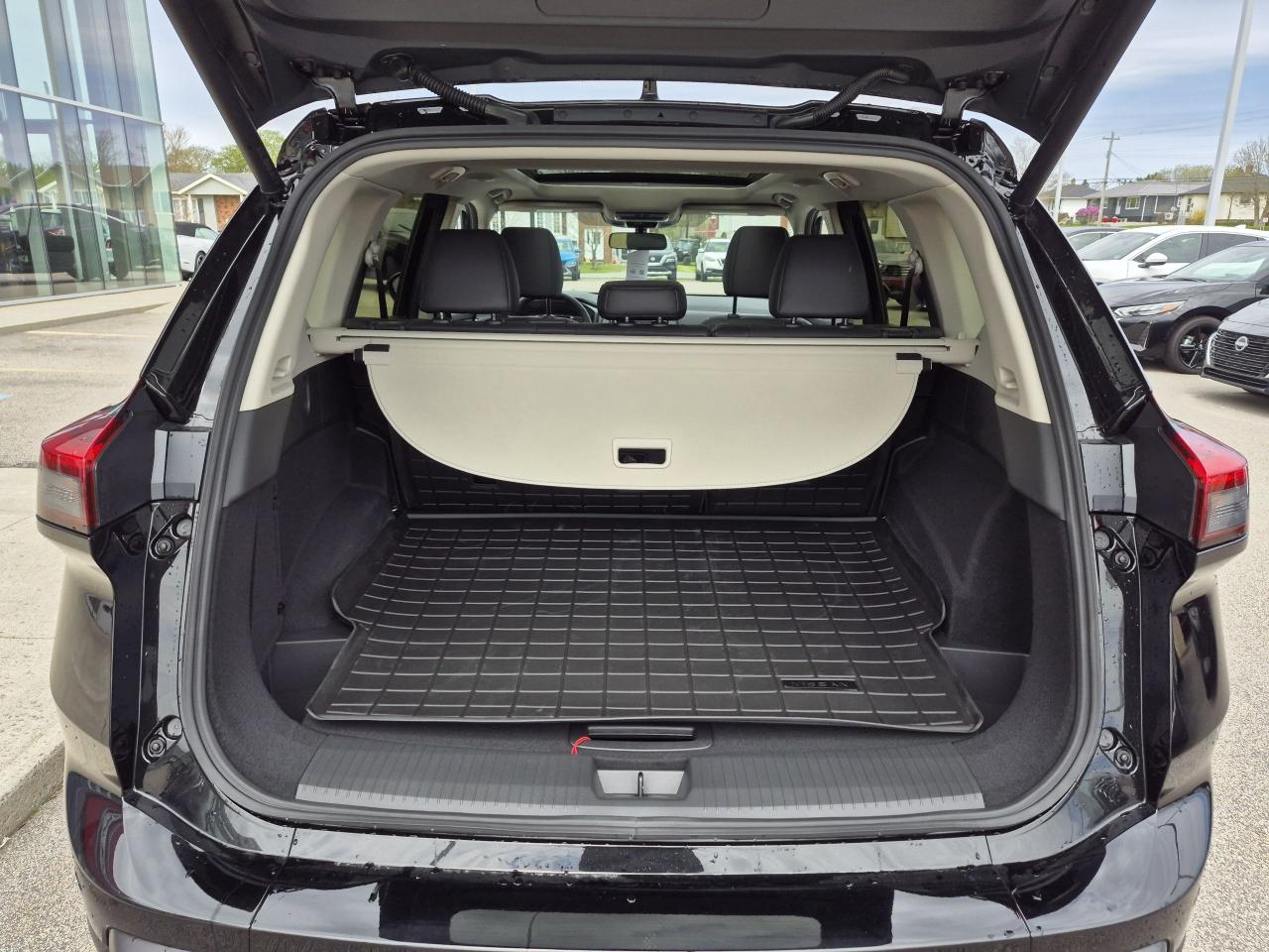 2025 Nissan Rogue Midnight Edition Photo30