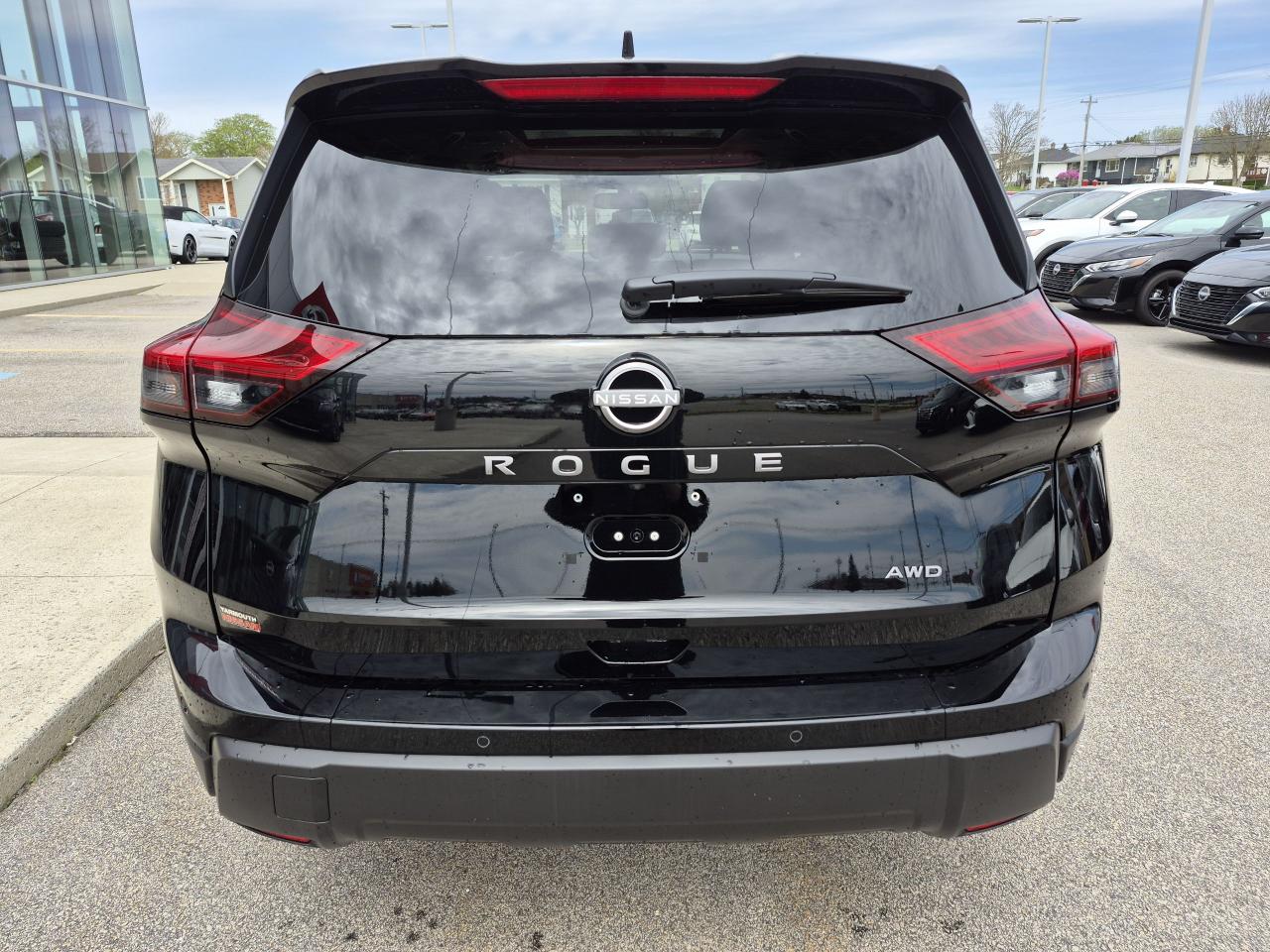 2025 Nissan Rogue Midnight Edition Photo20