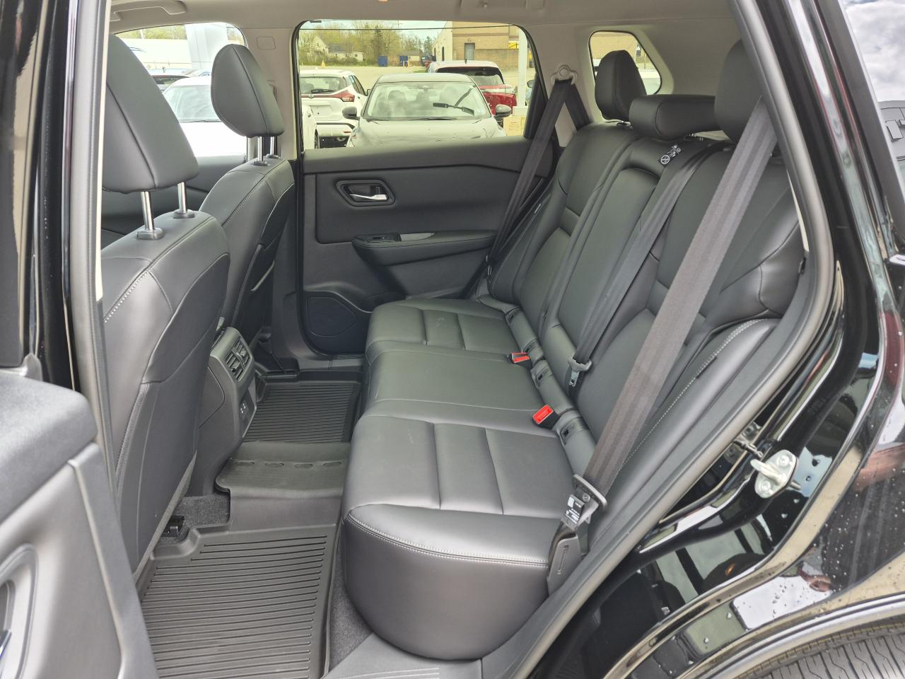 2025 Nissan Rogue Midnight Edition Photo28