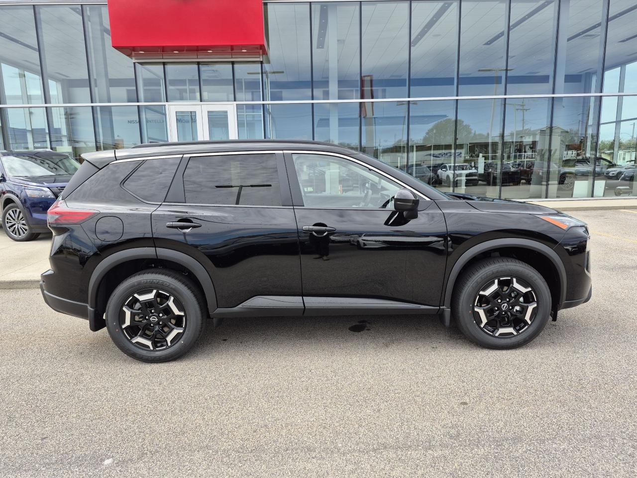 2025 Nissan Rogue Midnight Edition Photo21