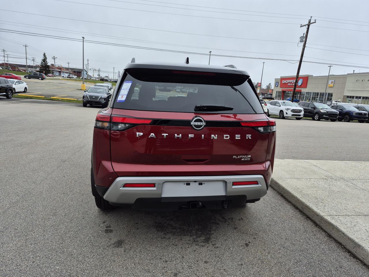 2025 Nissan Pathfinder Platinum Photo23