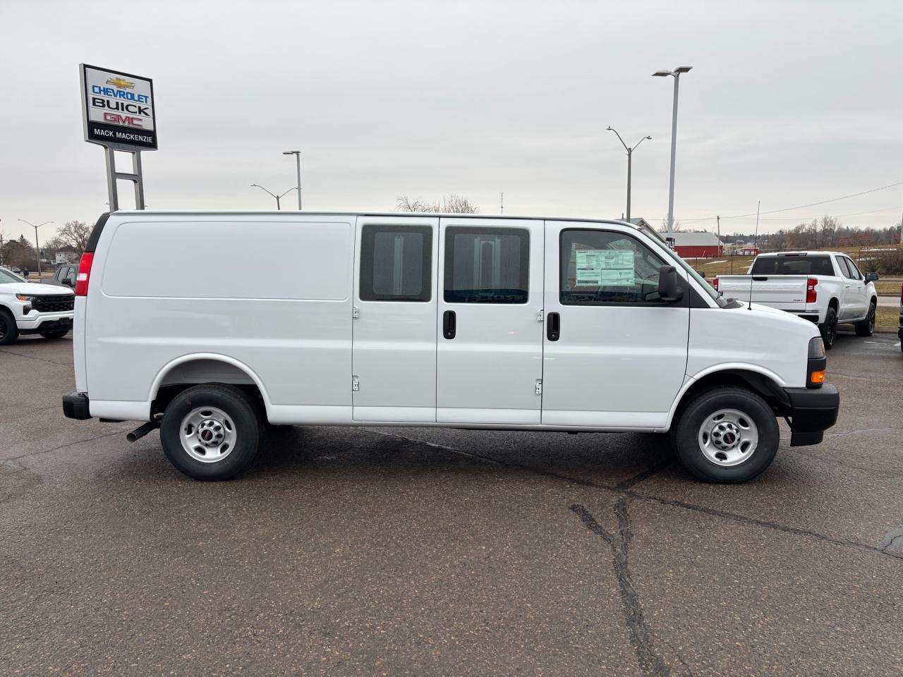 2025 GMC Savana 2500 Work Van 2025 GMC Savana Ext Cargo Van Photo
