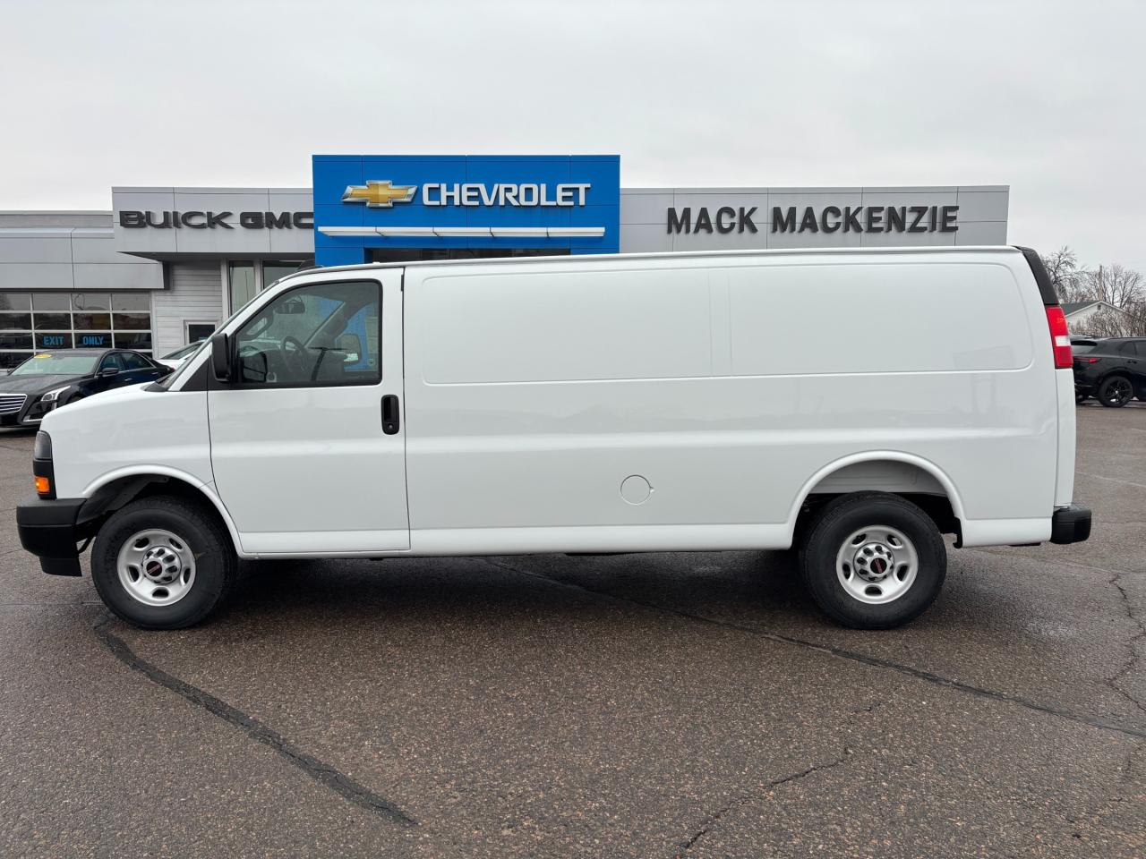2025 GMC Savana 2500 Work Van 2025 GMC Savana Ext Cargo Van Photo
