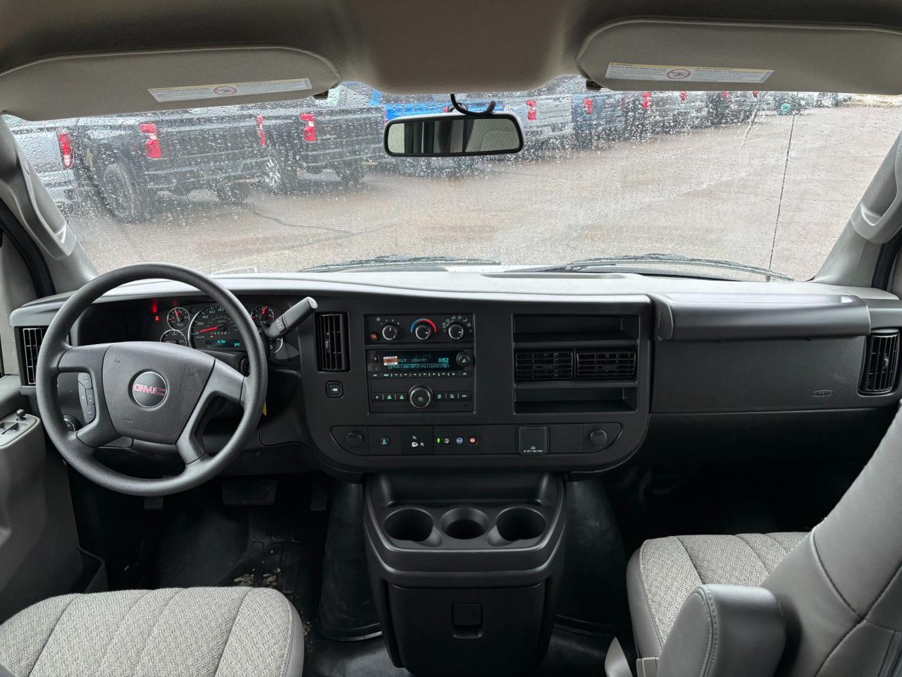 2025 GMC Savana 2500 Work Van 2025 GMC Savana Ext Cargo Van Photo