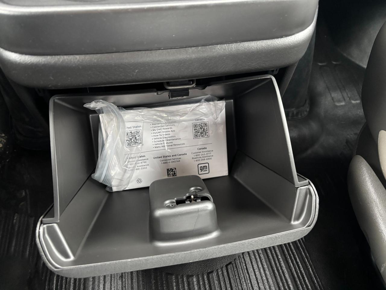 2025 GMC Savana 2500 Work Van 2025 GMC Savana Ext Cargo Van Photo