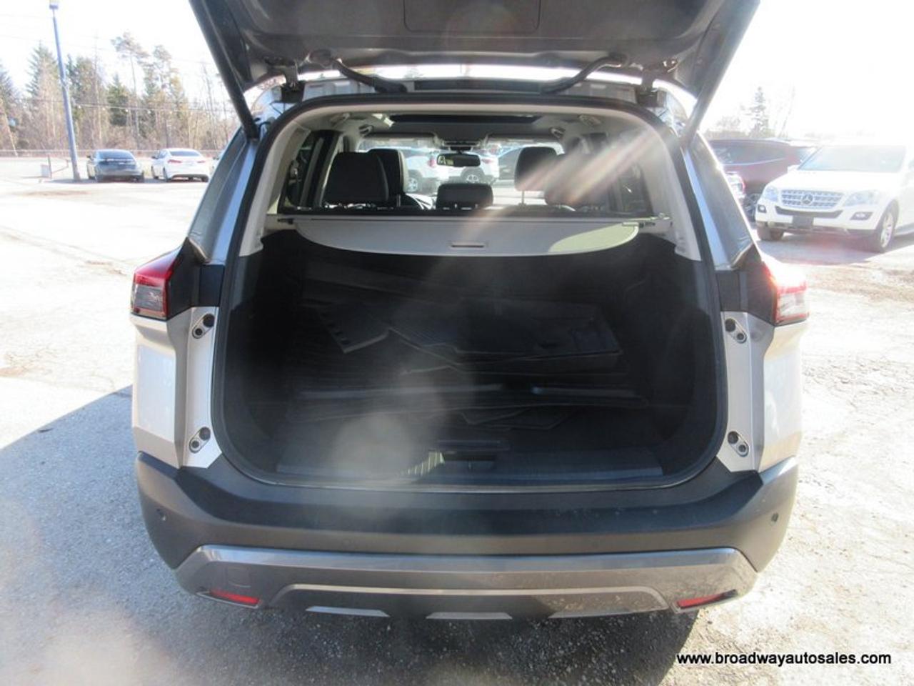 2023 Nissan Rogue ALL-WHEEL DRIVE SL-VERSION 5 PASSENGER 2.5L - DOHC.. NAVIGATION.. PANORAMIC SUNROOF.. LEATHER.. HEATED SEATS & WHEEL.. POWER TAILGATE.. Photo