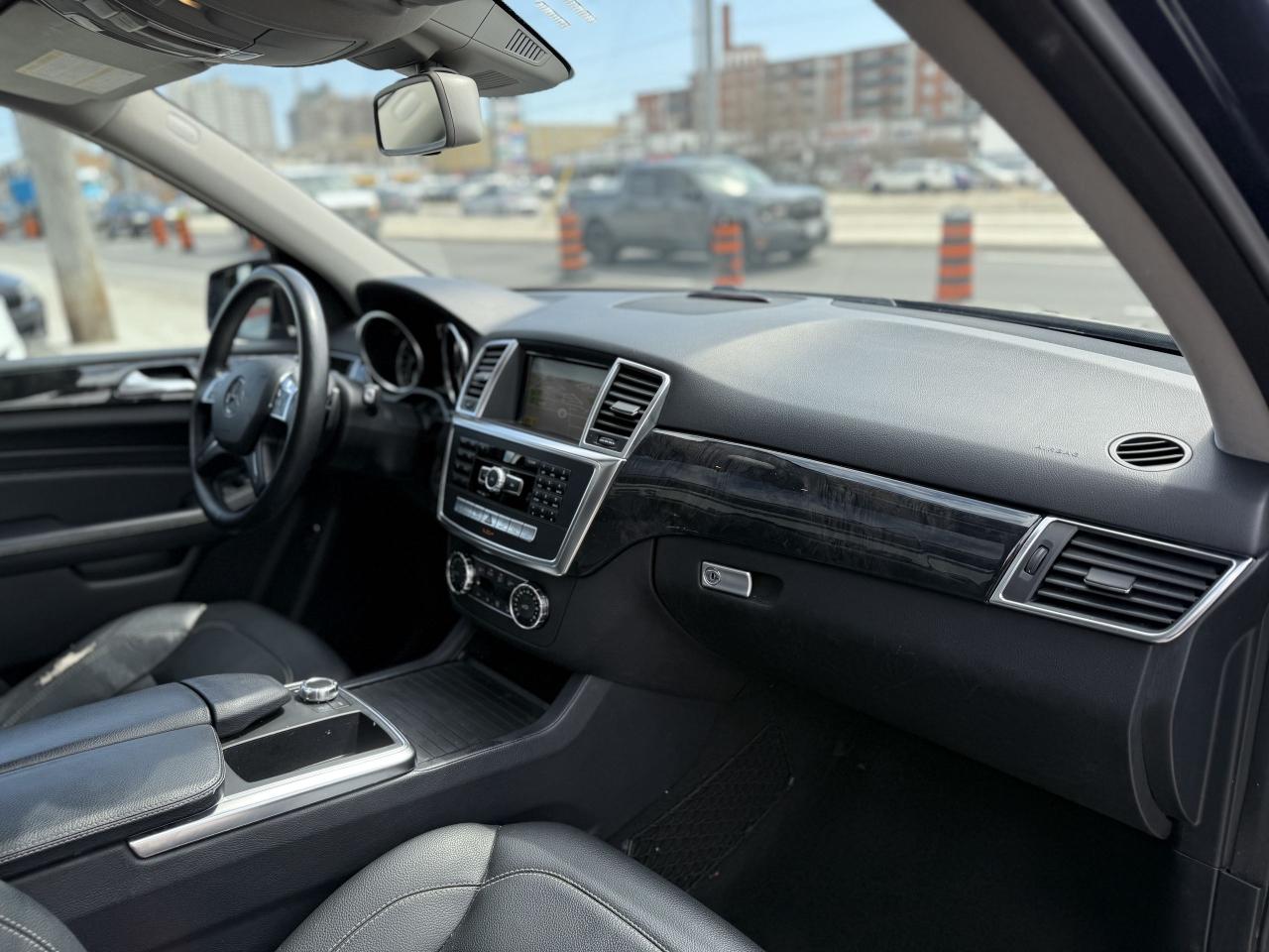 2012 Mercedes-Benz ML-Class ONE OWNER | DEALER SERVICED | NO ACCIDENTS - Photo #31
