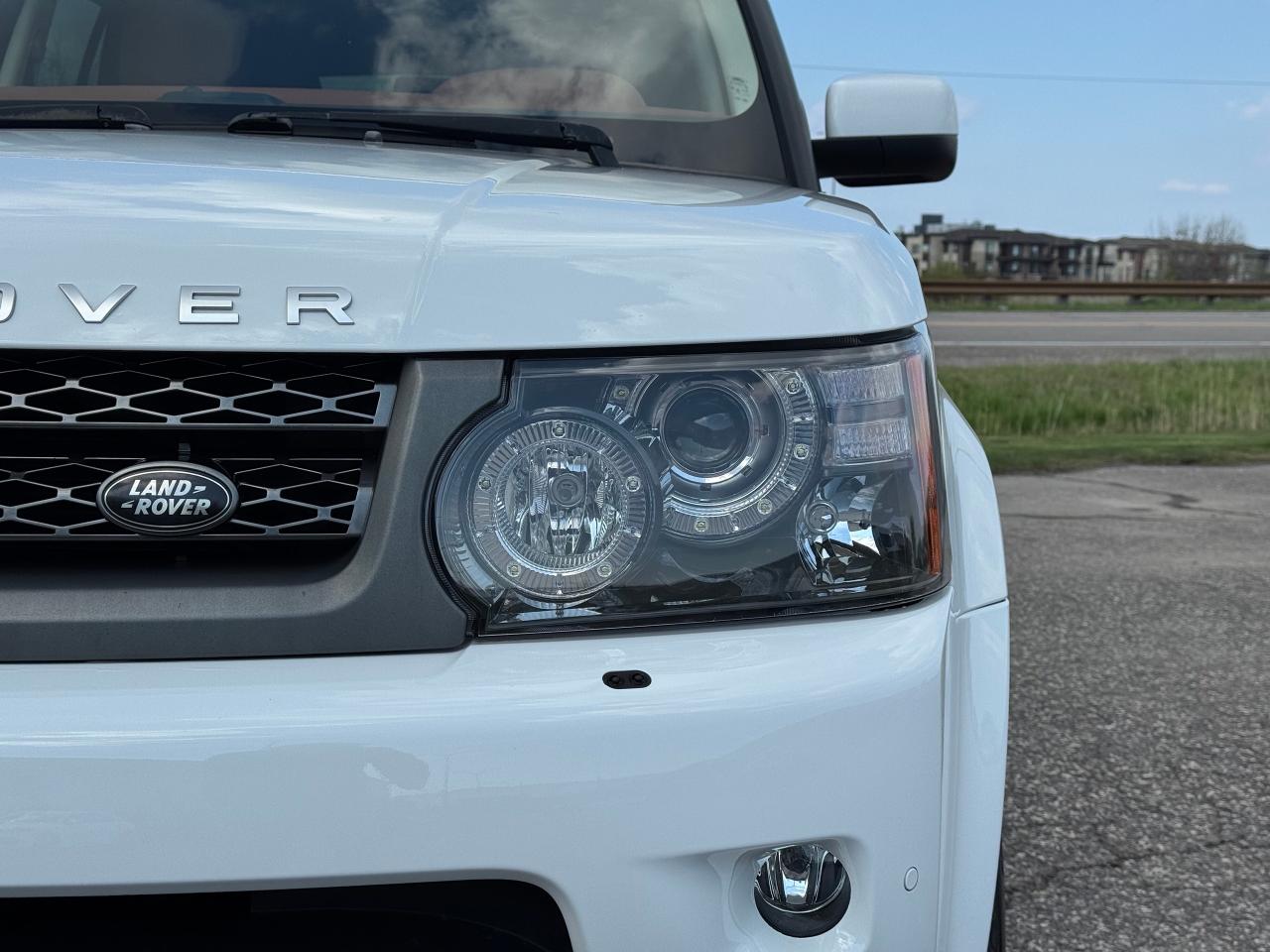 2011 Land Rover Range Rover Sport LUX **RUNS AND DRIVES EXCELLENT** - Photo #11