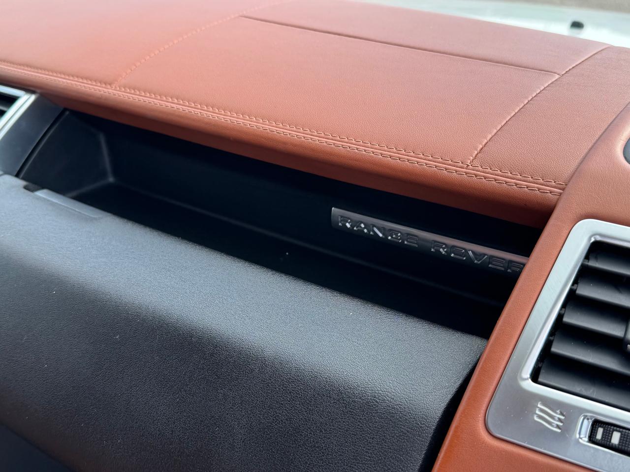 2011 Land Rover Range Rover Sport LUX **RUNS AND DRIVES EXCELLENT** - Photo #35