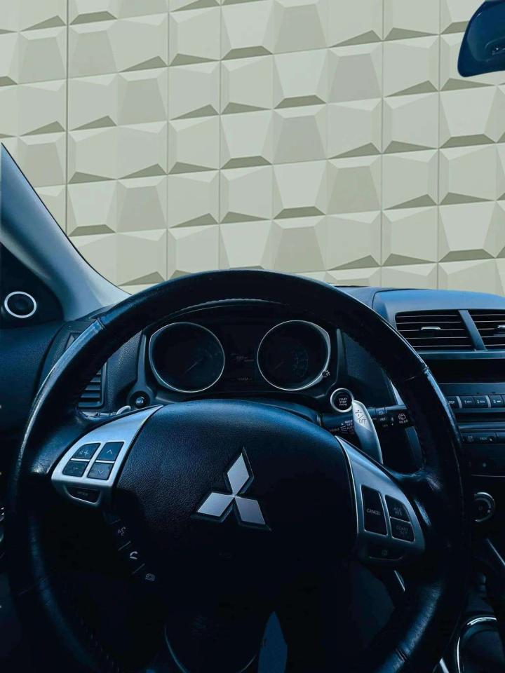 2011 Mitsubishi RVR 4WD 4DR CVT - Photo #14