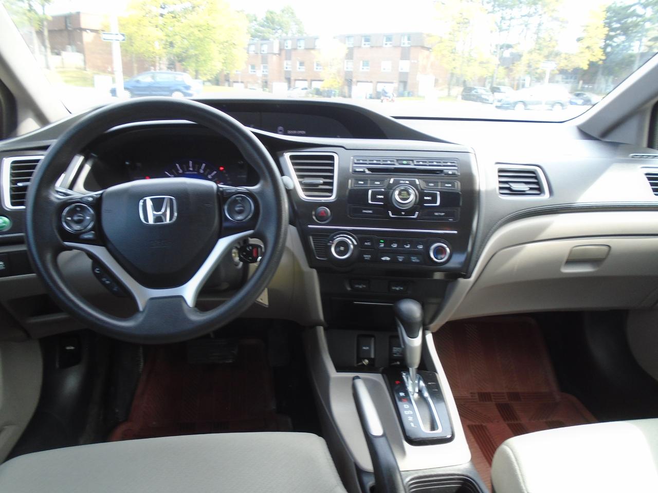 2013 Honda Civic LX/ VERY CLEAN / WELL MAINTAINED / AC / FUEL SAVER - Photo #16
